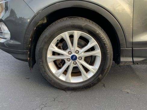 Used 2018 Ford Escape SE image 29