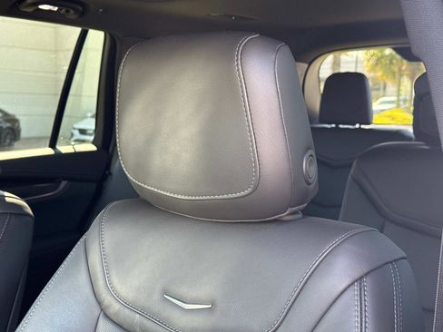 Used 2025 Cadillac XT6 Sport image 13