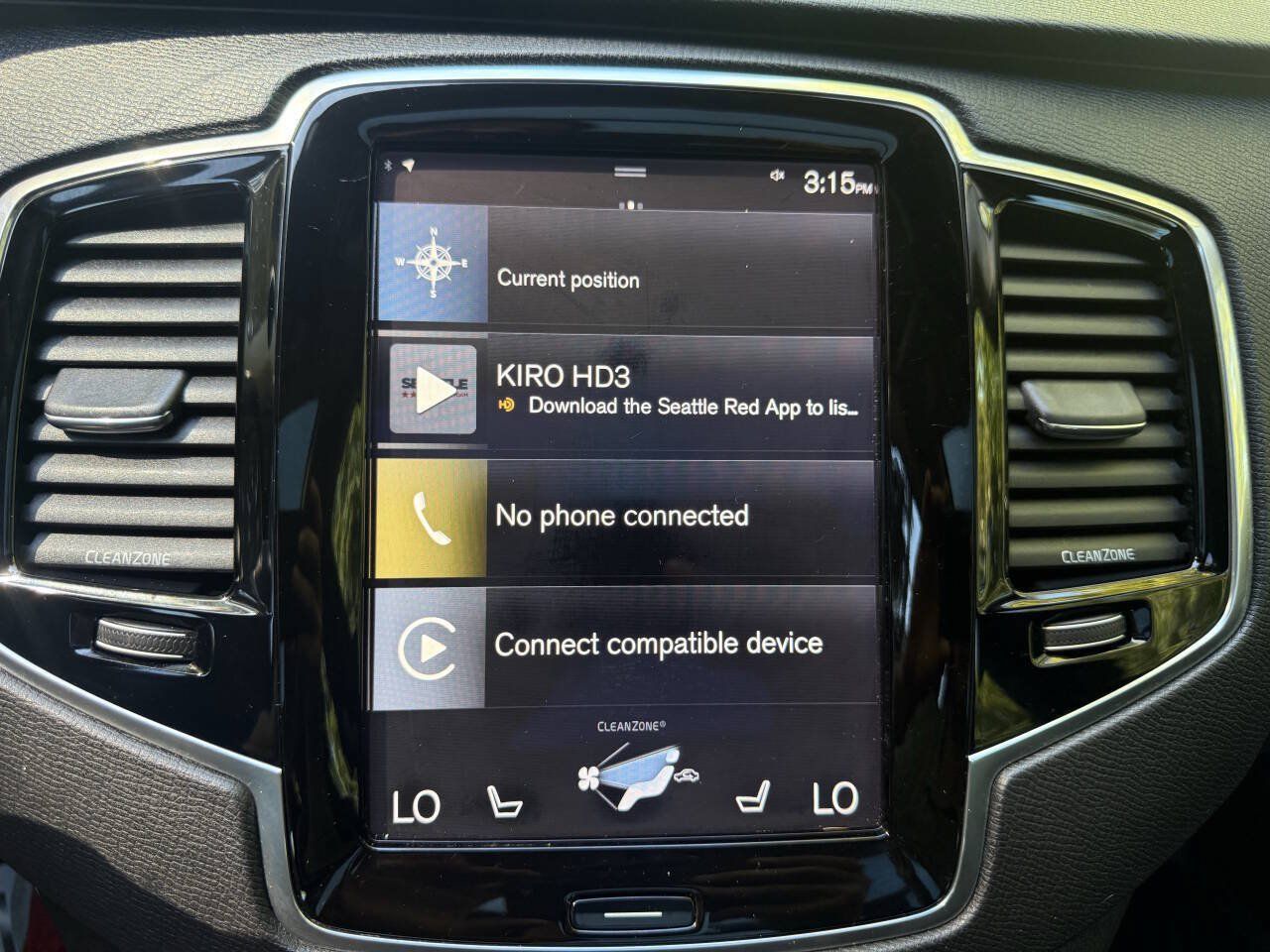 Used 2016 Volvo XC90 T6 Momentum w/ Momentum Plus Package AWD/4WD image 21