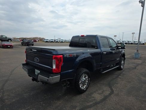 Used 2019 Ford F250 Lariat w/ Chrome Package image 7