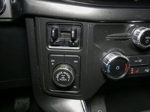 Used 2022 Ford F150 XLT w/ Equipment Group 302A High image 31