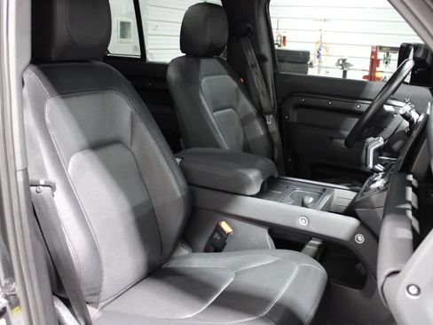 Used 2023 Land Rover Defender 130 X-Dynamic SE AWD/4WD image 46