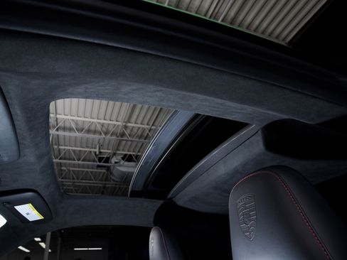 Used 2015 Porsche 911 Turbo S image 32