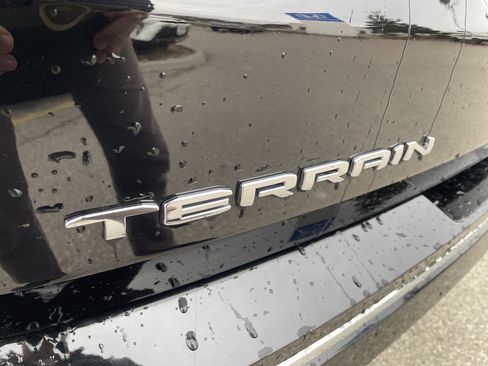 Used 2023 GMC Terrain Denali w/ LPO, Floor Liner Package image 17