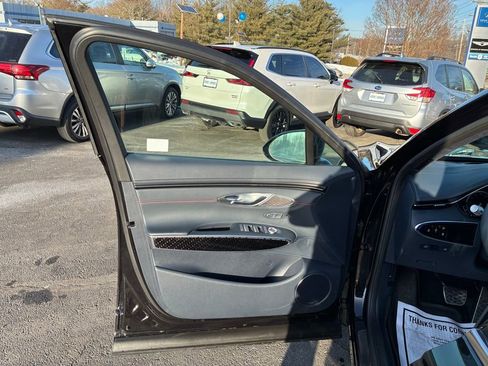 Used 2025 Genesis GV70 3.5T Sport w/ Sport Prestige Package image 48