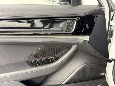 Certified 2024 Porsche Panamera image 15