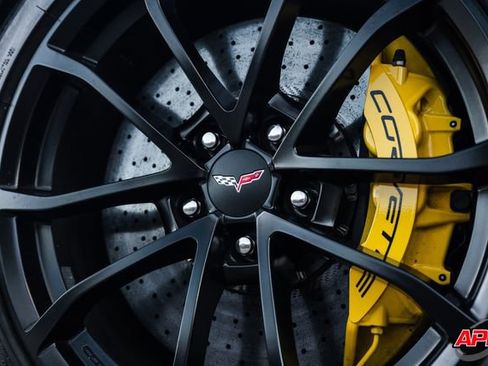 Used 2012 Chevrolet Corvette ZR1 w/ 3ZR Preferred Equipment Group RWD image 3