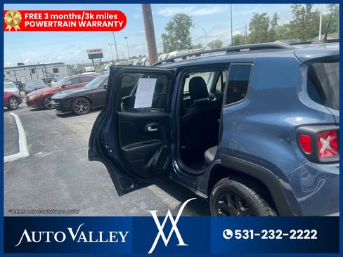 Used 2023 Jeep Renegade Altitude AWD/4WD image 12