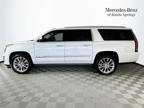 Used 2019 Cadillac Escalade ESV Platinum AWD/4WD image 4