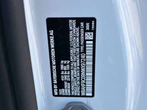 Used 2022 BMW Z4 M40i w/ Premium Package image 40