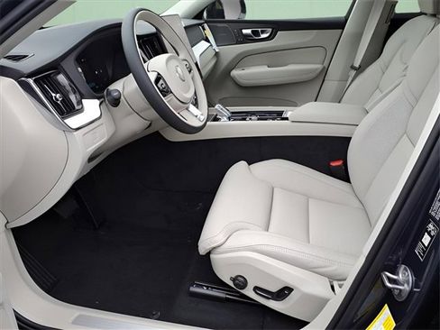 New 2026 Volvo XC60 B5 Ultra w/ Protection Package Premier image 12