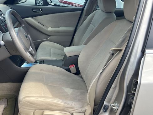 Used 2012 Nissan Altima 2.5 S FWD image 13
