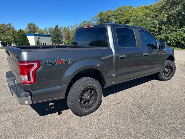 Used 2017 Ford F150 XL w/ Equipment Group 101A Mid AWD/4WD image 3