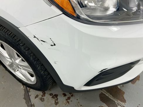 Used 2020 Chevrolet Trax LS image 29