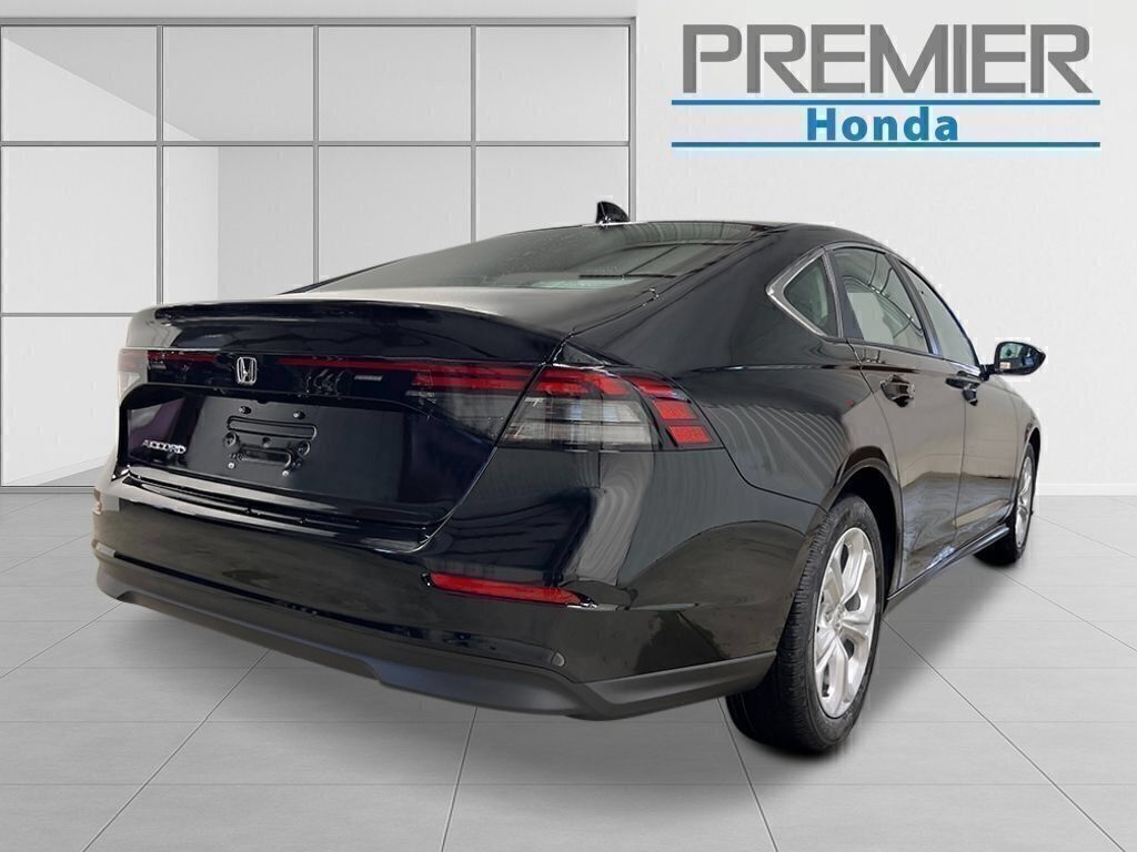New 2026 Honda Accord LX image 5
