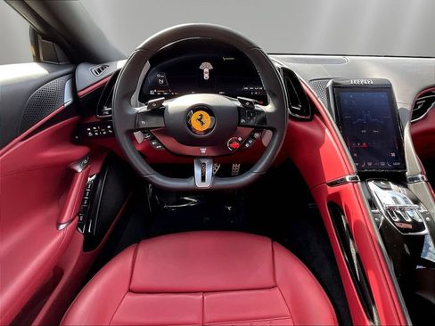 Used 2024 Ferrari Roma RWD image 8