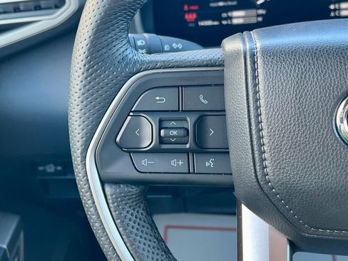 Used 2025 Toyota Tundra Limited image 28