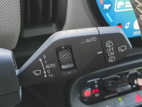 Used 2025 MINI Cooper 2-Door Hardtop image 45