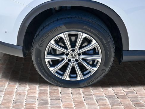 Used 2024 Mercedes-Benz GLC 300 image 37