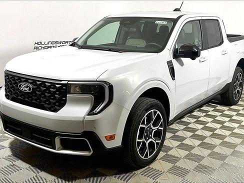 New 2025 Ford Maverick Lariat w/ 4K Tow Package image 1