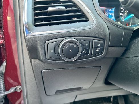 Used 2023 Ford Edge Titanium w/ Equipment Group 301A AWD/4WD image 21
