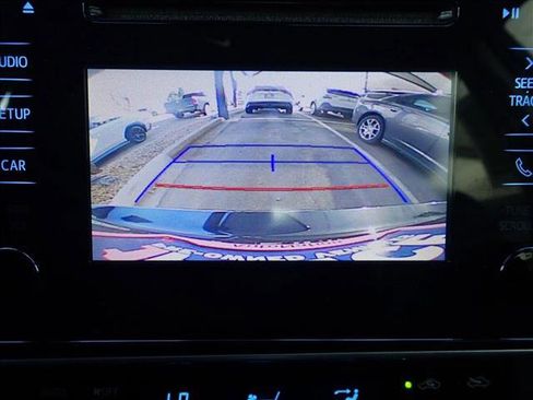 Used 2019 Toyota Corolla LE image 14