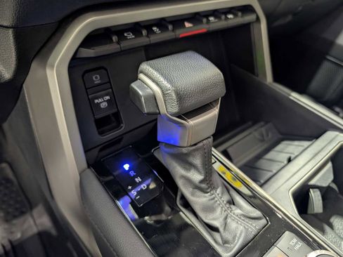 Used 2023 Toyota Tundra Limited image 29