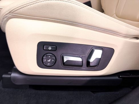 Used 2019 BMW X3 sDrive30i w/ Convenience Package RWD image 15