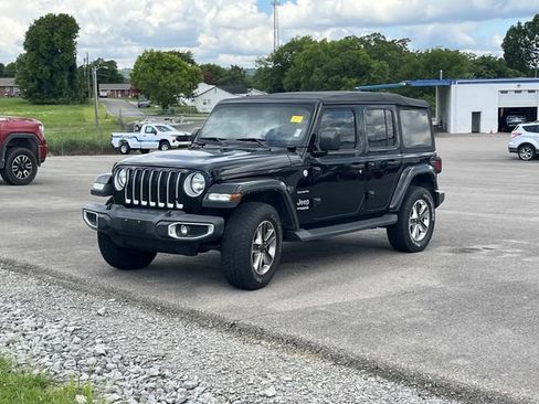 Used 2021 Jeep Wrangler Unlimited Sahara AWD/4WD image 7