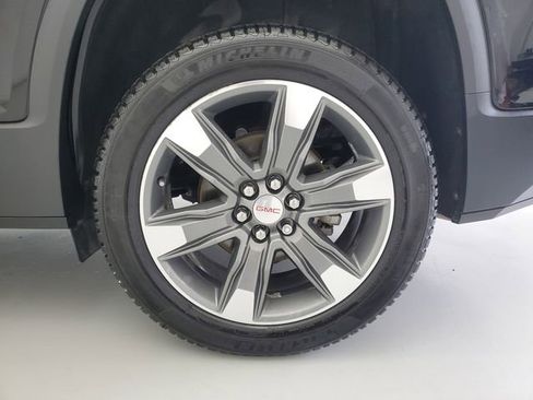 Used 2017 GMC Acadia SLT image 12