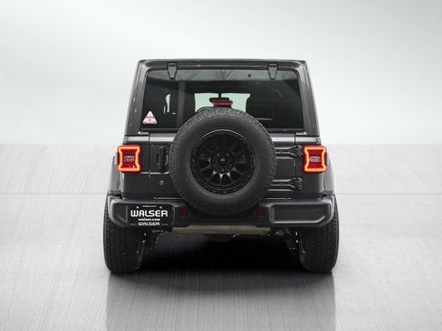 Used 2020 Jeep Wrangler Unlimited Sahara AWD/4WD image 5