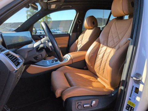 Certified 2024 BMW X5 xDrive40i w/ M Sport Package image 16