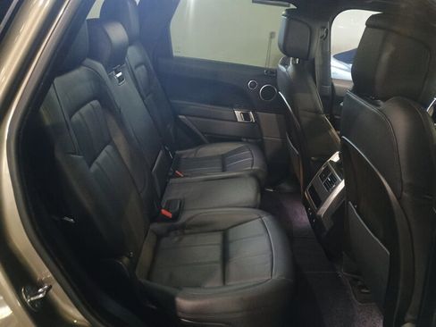 Used 2018 Land Rover Range Rover Sport HSE AWD/4WD image 31