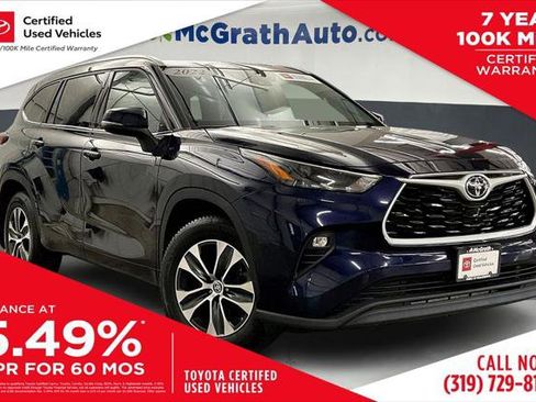 Certified 2022 Toyota Highlander XLE image 1