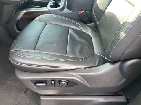 Used 2020 GMC Sierra 1500 SLT w/ SLT Premium Plus Package image 17