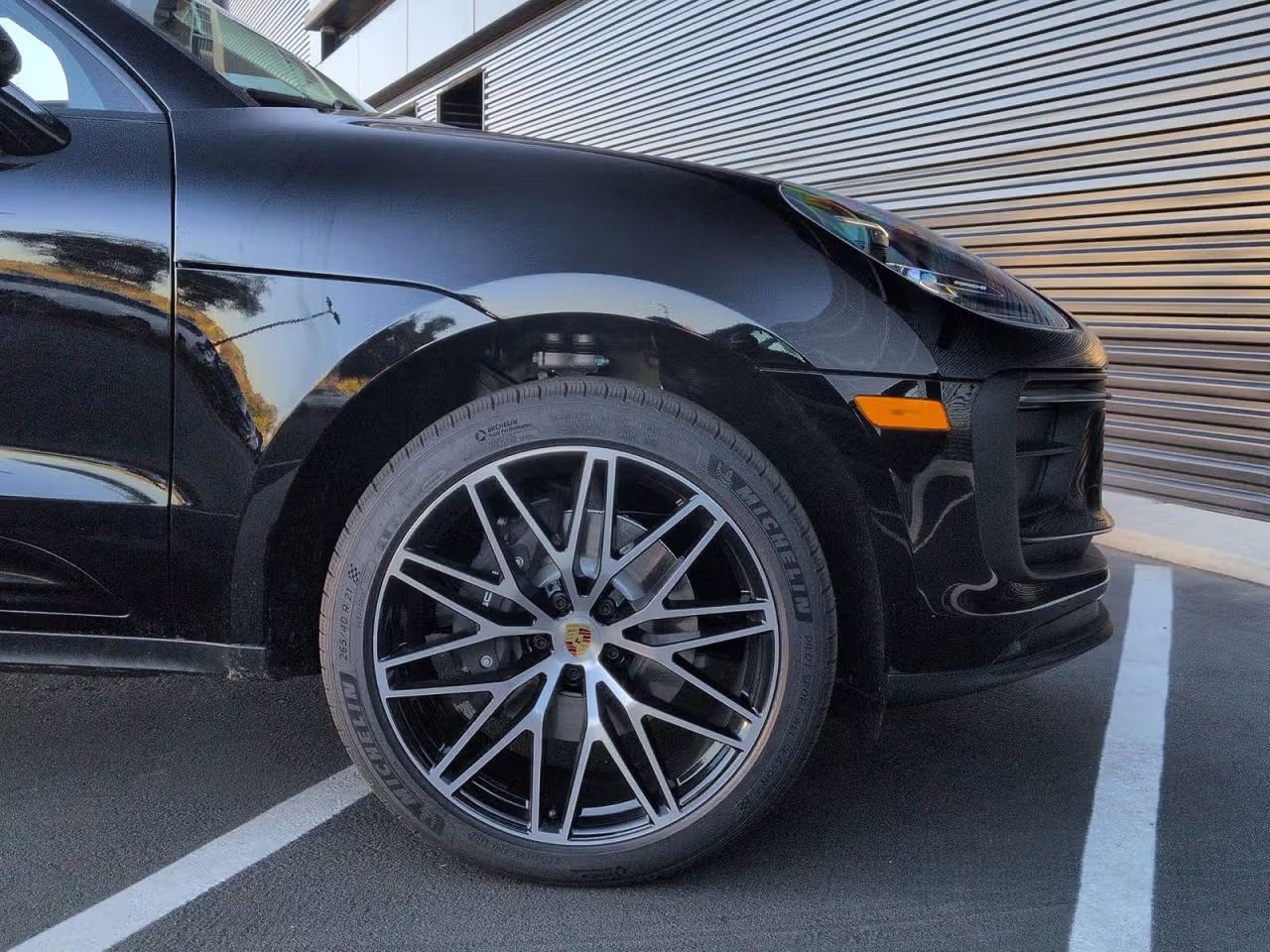Certified 2026 Porsche Macan AWD/4WD image 12