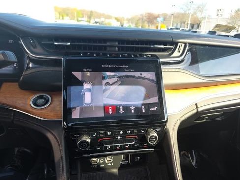 Used 2022 Jeep Grand Cherokee L Summit AWD/4WD image 28