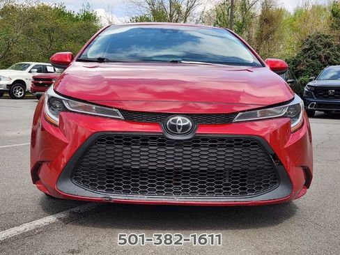 Used 2020 Toyota Corolla LE FWD image 2