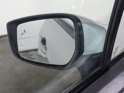 Used 2024 Nissan Versa SV w/ Trunk Package image 31