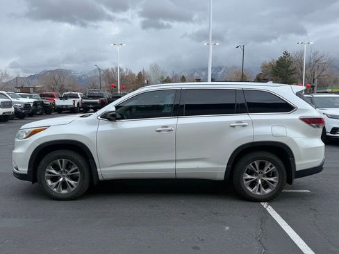 Used 2015 Toyota Highlander XLE AWD/4WD image 5