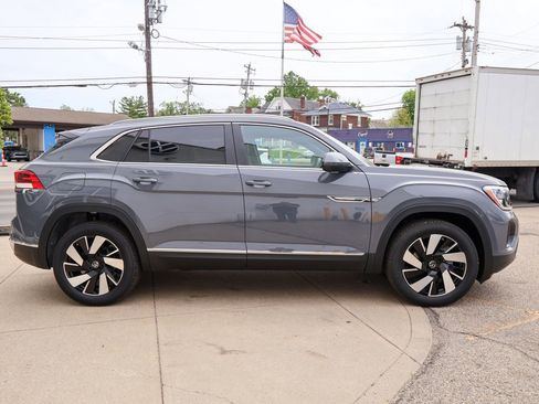 New 2026 Volkswagen Atlas Cross Sport SEL AWD/4WD image 6