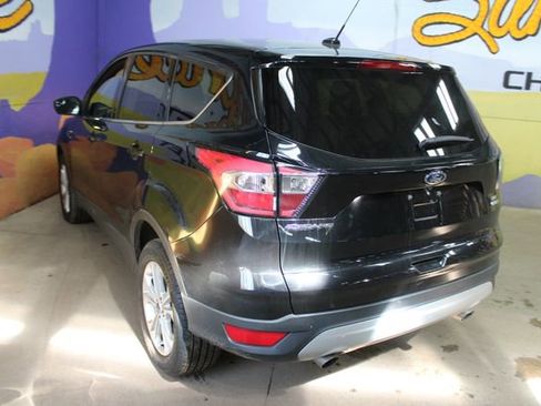 Used 2017 Ford Escape SE AWD/4WD image 6