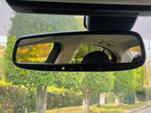 Used 2018 INFINITI Q50 Luxe w/ Essential Package (3.0T Luxe) image 29