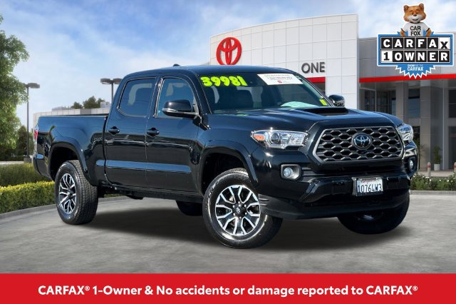 Used 2023 Toyota Tacoma TRD Sport w/ TRD Premium Sport Package AWD/4WD image 2