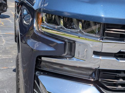 Used 2019 Chevrolet Silverado 1500 LT w/ All-Star Edition AWD/4WD image 10