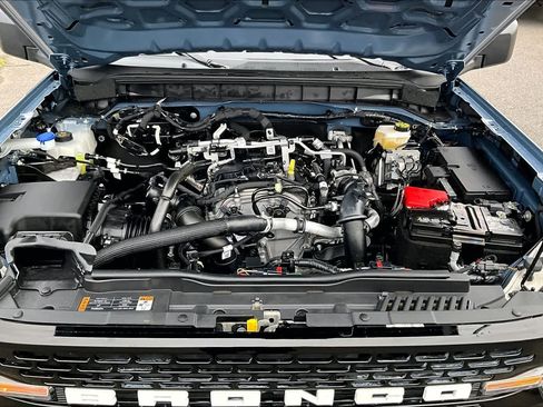 Used 2025 Ford Bronco Big Bend w/ Black Appearance Package image 9