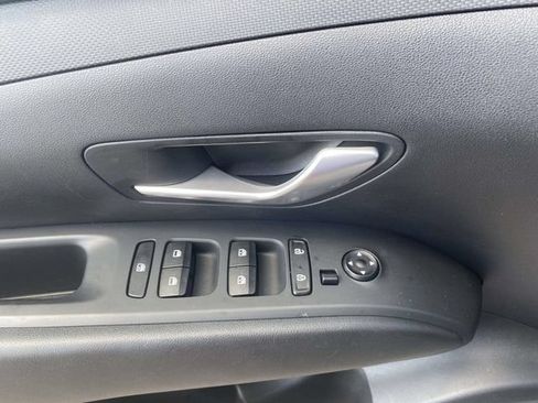 Used 2022 Hyundai Tucson SEL w/ Cargo Package FWD image 15