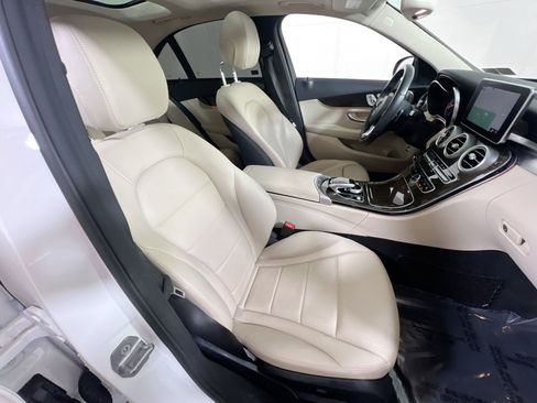 Used 2017 Mercedes-Benz C 300 4MATIC Sedan image 29