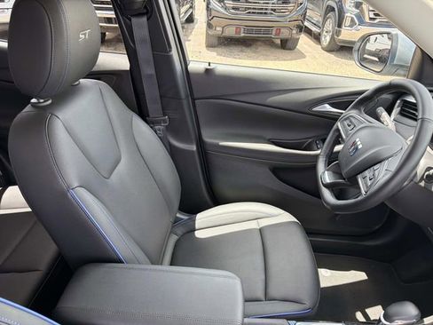 Used 2026 Buick Encore GX Sport Touring w/ Advanced Technology Package FWD image 14