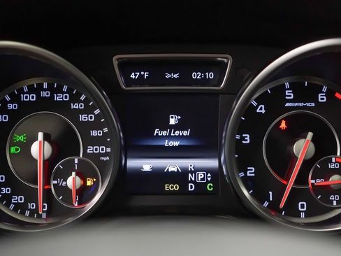 Used 2013 Mercedes-Benz ML 63 AMG 4MATIC image 24